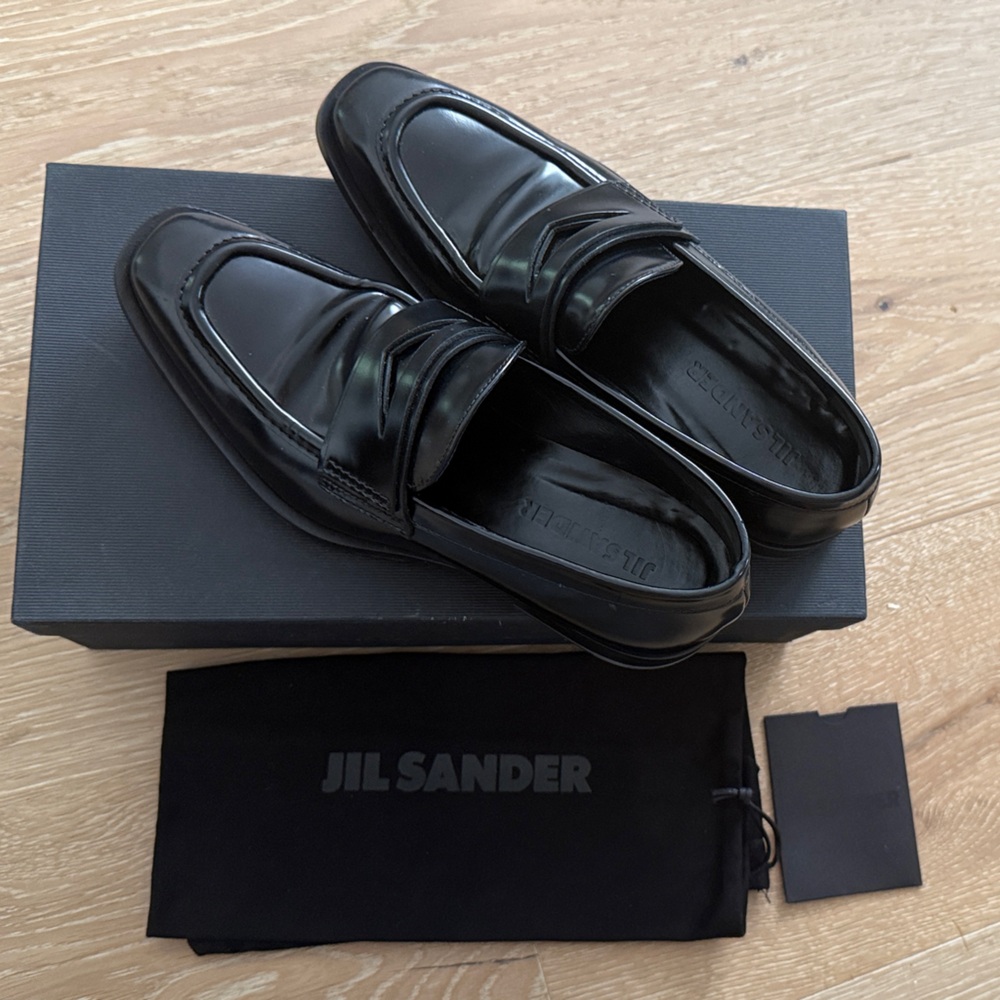 Jil Sander Glossy Black Women's Loafers Style JS27034